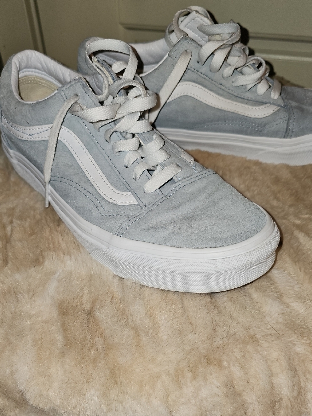 Vans Low-Top Suede Sneakers in Light Gray and White Women's Size 9, Mens 7.5